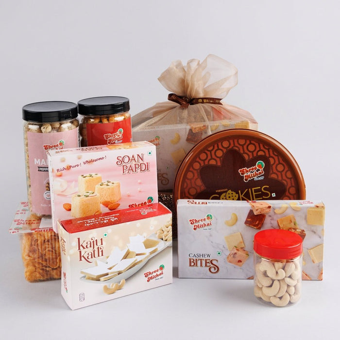 Lotus Hamper - Shree Mithai