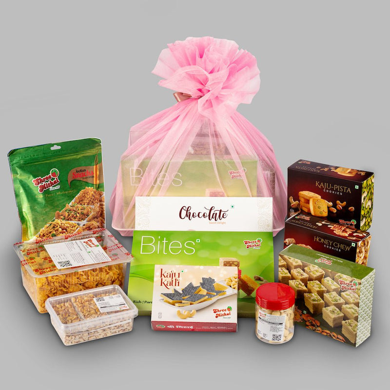 Tulip Hamper - Shree Mithai